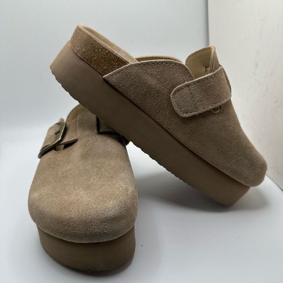 CUSHIONAIRE Women's Genuine Suede Cork Footbed Platform Clog with +Comfort 7 SAN - Picture 6 of 7